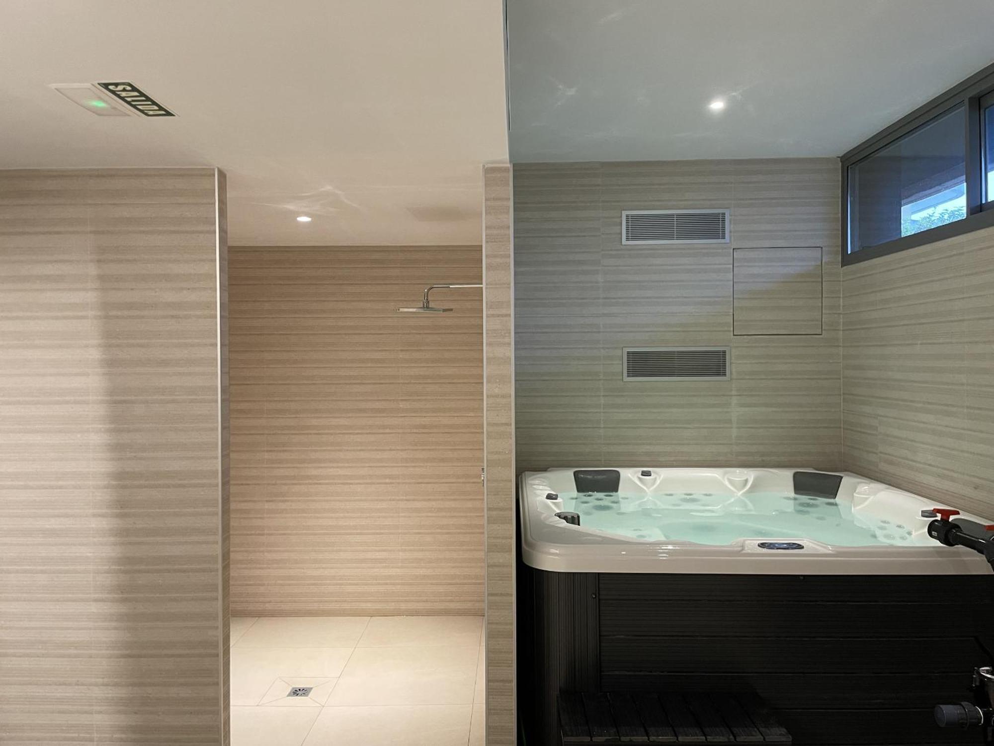 Vivi Homes - Elies House Pool, Gym, Spa & Sea View El Faro Ngoại thất bức ảnh