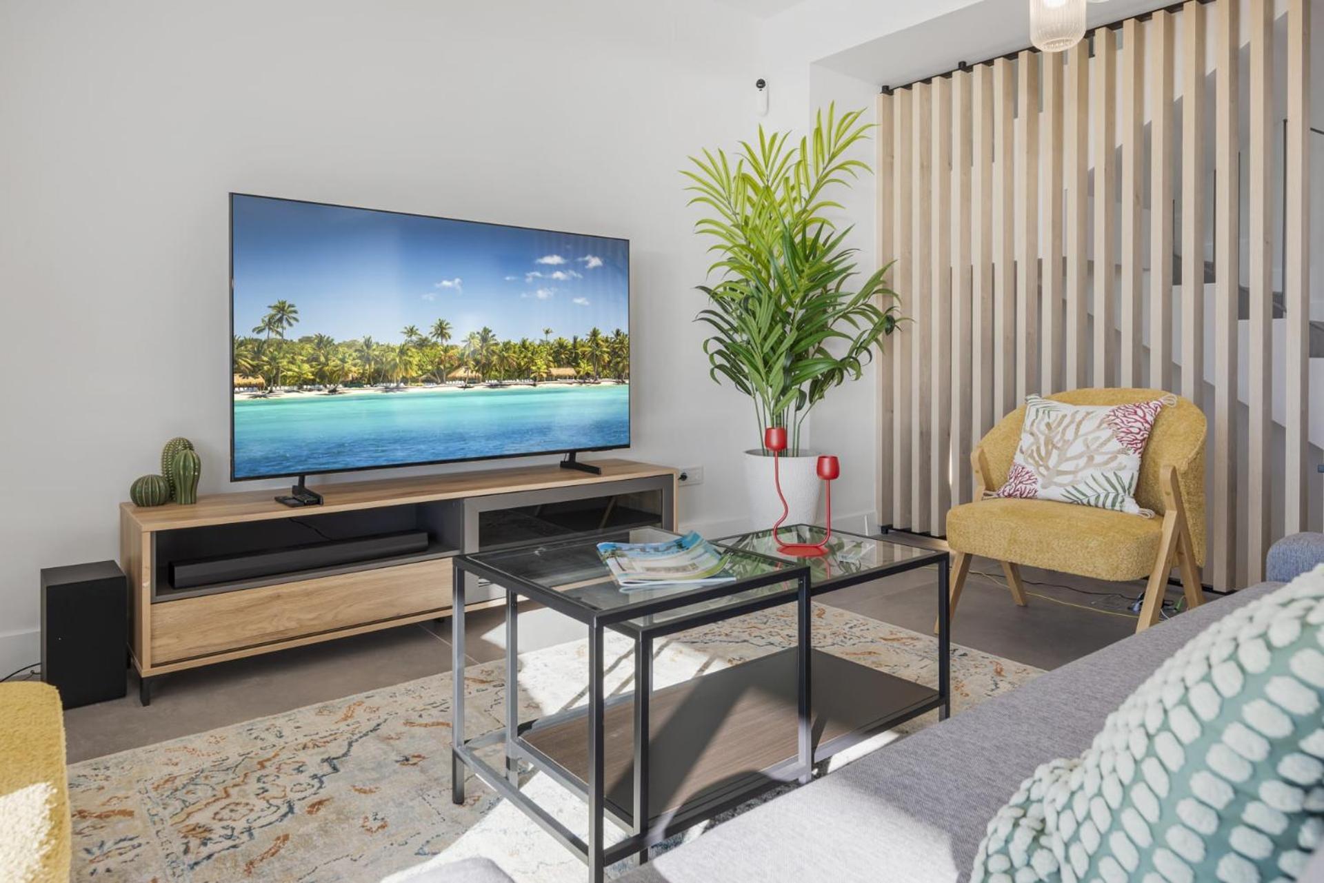 Vivi Homes - Elies House Pool, Gym, Spa & Sea View El Faro Ngoại thất bức ảnh